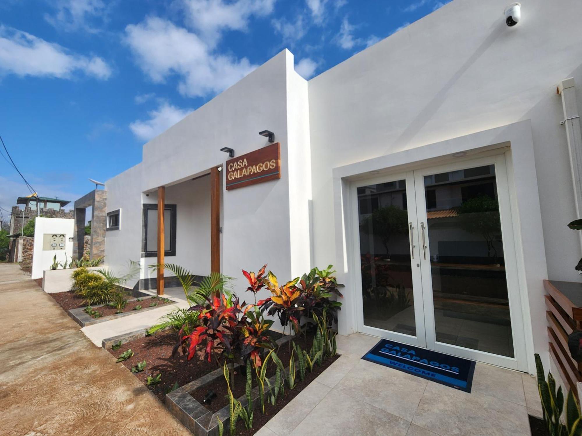 Casa Galapagos By Hostal Fragata Puerto Ayora  Exterior foto
